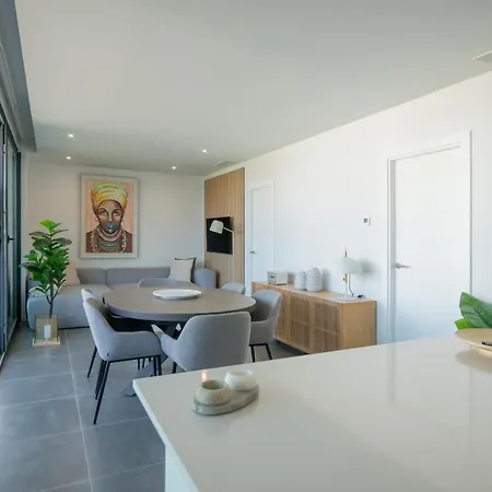 Апартаменти Higueron West Viii - Casa Berit Brand New